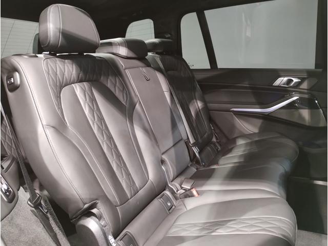 X7 xDrive 40d Mスポーツ ワンオーナー スカイラウンジパノラマサンルーフ 保温保冷カップホルダー アクティブクルーズコントロール ベンチレーションシート 全方位カメラ 衝突被害軽減ブレーキ(77枚目)