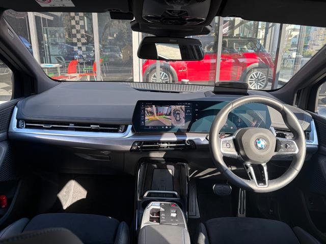 ２シリーズ ２１８ｄアクティブツアラー　Ｍスポーツ　弊社デモレンタカー　ヘッドアップディスプレイ　全周囲カメラ　ＰＤＣセンサー　アクティブクルーズコントロール　レーンアシスト　リバースアシスト　パーキングアシスト　カーブドディスプレイ　シートヒーター（29枚目）