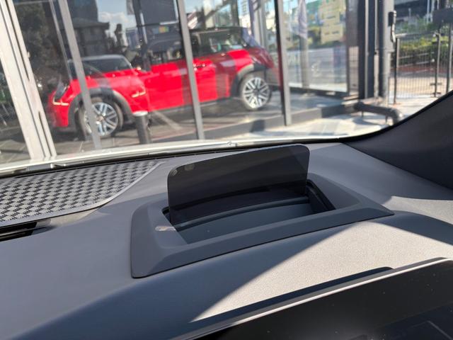 ２シリーズ ２１８ｄアクティブツアラー　Ｍスポーツ　弊社デモレンタカー　ヘッドアップディスプレイ　全周囲カメラ　ＰＤＣセンサー　アクティブクルーズコントロール　レーンアシスト　リバースアシスト　パーキングアシスト　カーブドディスプレイ　シートヒーター（37枚目）