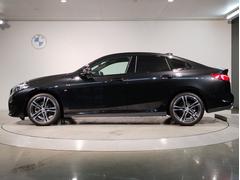 【店舗のご紹介】ＢＭＷ　Ｐｒｅｍｉｕｍ　Ｓｅｌｅｃｔｉｏｎ　三ノ宮店には、　西日本最大級の規模の展示場がございます。あなたのお気に入りのお車がきっと見つかります！ぜひ、ご来店下さいませ！ 5