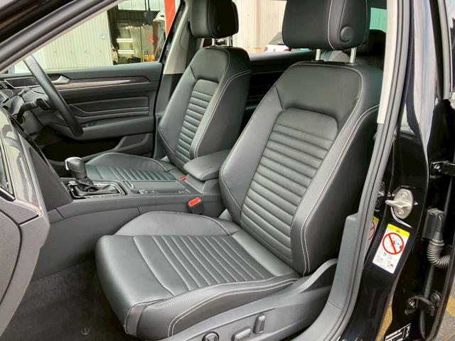 パサートヴァリアント ＴＤＩエレガンスアドバンス　認定中古車　ＩＱ．ＬＩＧＨＴ　シートヒーター　ｗｅ　Ｃｏｎｎｅｃｔ　トラベルアシスト　ＡＣＣ　バックカメラ　アダプティブクルーズコントロール　ナビ　デイライト　レザーシート　レーンチェンジアシスト（12枚目）