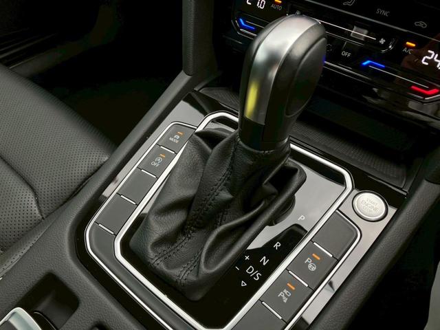 パサートヴァリアント ＴＤＩエレガンスアドバンス　認定中古車　ＩＱ．ＬＩＧＨＴ　シートヒーター　ｗｅ　Ｃｏｎｎｅｃｔ　トラベルアシスト　ＡＣＣ　バックカメラ　アダプティブクルーズコントロール　ナビ　デイライト　レザーシート　レーンチェンジアシスト（32枚目）