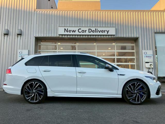 ゴルフＲヴァリアント Ｒ　ＤＣＣ　認定中古車一年保証付き　車検整備付き　ＩＱ．ＬＩＧＨＴ　シートヒーター　トラベルアシスト　ＡＣＣ　バックカメラ　アダプティブクルーズコントロール　ナビ　デイライト　レーンチェンジアシスト（7枚目）