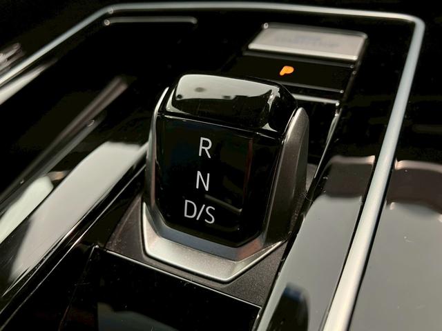 ゴルフＲヴァリアント Ｒ　ＤＣＣ　認定中古車一年保証付き　車検整備付き　ＩＱ．ＬＩＧＨＴ　シートヒーター　トラベルアシスト　ＡＣＣ　バックカメラ　アダプティブクルーズコントロール　ナビ　デイライト　レーンチェンジアシスト（51枚目）