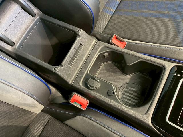 ゴルフＲヴァリアント Ｒ　ＤＣＣ　認定中古車一年保証付き　車検整備付き　ＩＱ．ＬＩＧＨＴ　シートヒーター　トラベルアシスト　ＡＣＣ　バックカメラ　アダプティブクルーズコントロール　ナビ　デイライト　レーンチェンジアシスト（55枚目）