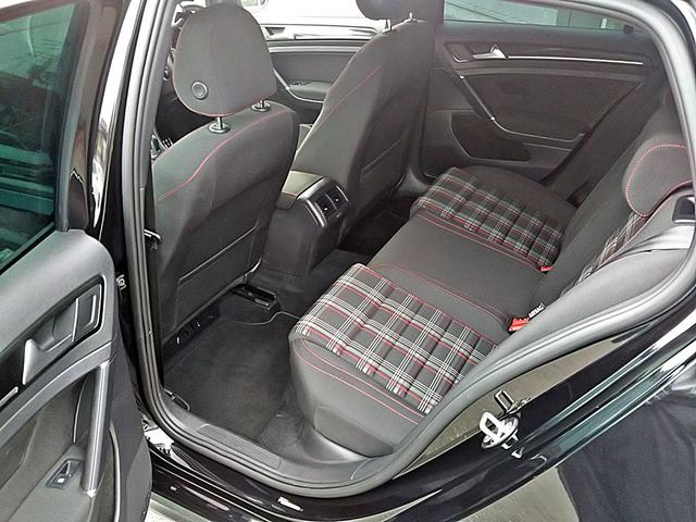 ベースグレード VW純正ナビ ETC バックカメラ 認定保証(18枚目)