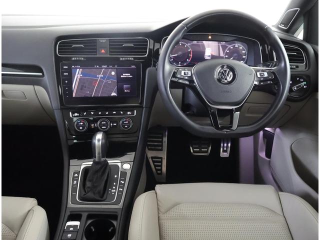 ゴルフ TSIハイライン マイスター ワンオーナー 禁煙車 ACC LEDライト 本革シート オートライト 電動シート シートヒーター パドルシフト 障害物センサー バックカメラ 駐車支援 オートホールド ブレーキアシスト(4枚目)