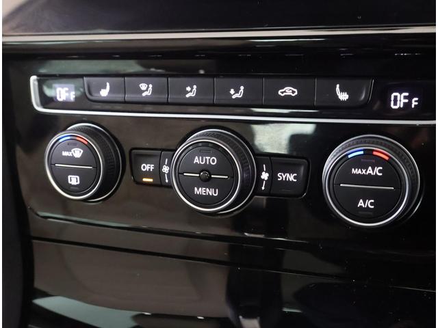 ゴルフ TSIハイライン マイスター ワンオーナー 禁煙車 ACC LEDライト 本革シート オートライト 電動シート シートヒーター パドルシフト 障害物センサー バックカメラ 駐車支援 オートホールド ブレーキアシスト(10枚目)