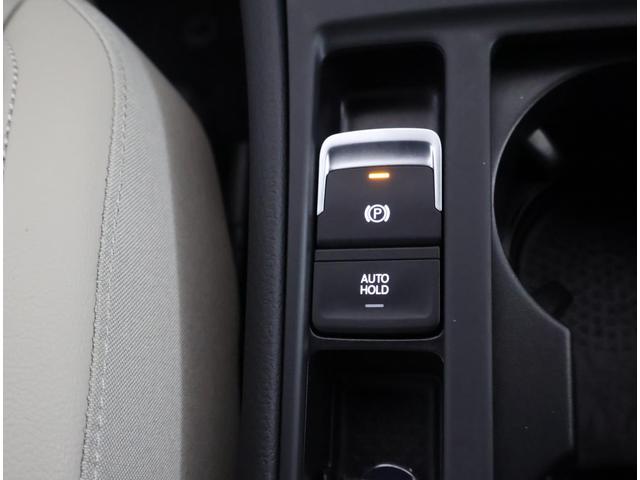 ゴルフ TSIハイライン マイスター ワンオーナー 禁煙車 ACC LEDライト 本革シート オートライト 電動シート シートヒーター パドルシフト 障害物センサー バックカメラ 駐車支援 オートホールド ブレーキアシスト(11枚目)
