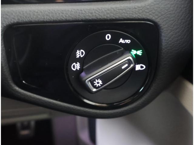 ゴルフ TSIハイライン マイスター ワンオーナー 禁煙車 ACC LEDライト 本革シート オートライト 電動シート シートヒーター パドルシフト 障害物センサー バックカメラ 駐車支援 オートホールド ブレーキアシスト(15枚目)