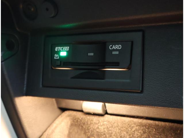 ゴルフ TSIハイライン マイスター ワンオーナー 禁煙車 ACC LEDライト 本革シート オートライト 電動シート シートヒーター パドルシフト 障害物センサー バックカメラ 駐車支援 オートホールド ブレーキアシスト(16枚目)