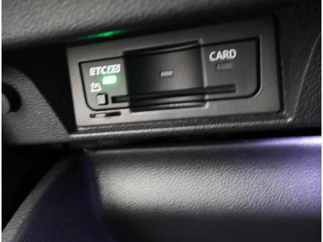 ゴルフGTI ベースグレード ワンオーナー 禁煙車 ACC LEDライト オートライト アンビエントライト パドルシフト 障害物センサー バックカメラ オートホールド ブラインドスポット 電動格納ミラー ブレーキアシスト(13枚目)