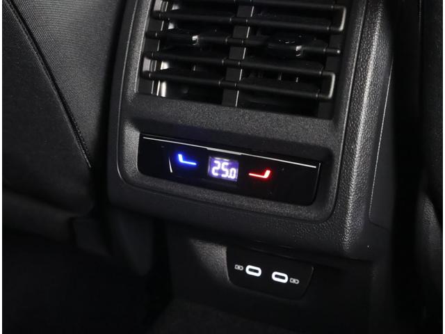 ゴルフGTI ベースグレード ワンオーナー 禁煙車 ACC LEDライト オートライト アンビエントライト パドルシフト 障害物センサー バックカメラ オートホールド ブラインドスポット 電動格納ミラー ブレーキアシスト(17枚目)