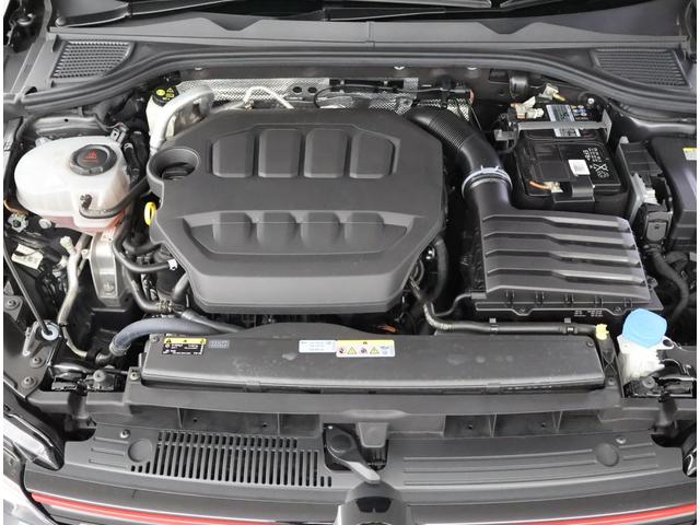 ゴルフGTI ベースグレード ワンオーナー 禁煙車 ACC LEDライト オートライト アンビエントライト パドルシフト 障害物センサー バックカメラ オートホールド ブラインドスポット 電動格納ミラー ブレーキアシスト(20枚目)