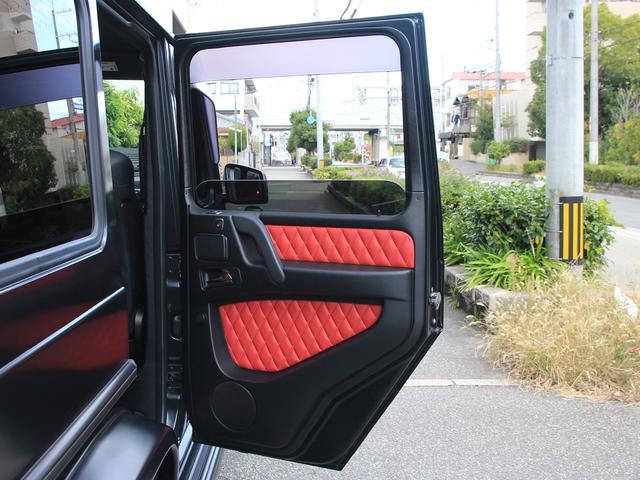 Ｇ６３　ｄｅｓｉｇｎｏエクスクルーシブ・純正マットブラックカラー・カーボンインテリア・シートヒーター・シートベンチレーター・レーダー探知機・左ハンドル・バックカメラ・走行中ＴＶ・(27枚目)