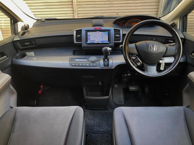 室内はニオイも無く、とても綺麗な状態です。