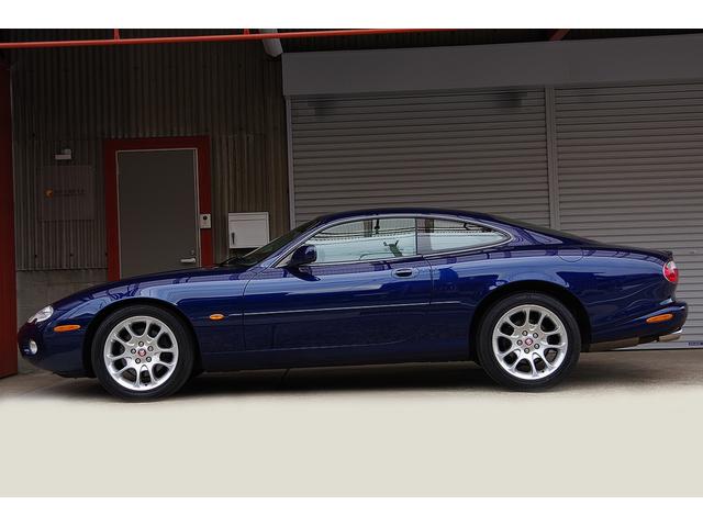 ＸＫ ＸＫＲ　実走行３．４万ｋｍ　フルオリジナル　純正１８インチＡＷ　　取扱説明書　整備手帳　記録簿　スペアキー　天井垂れなし　クルーズコントロール　ＲＥＧＮＯ　ＧＲ－ＸＩＩ（9枚目）