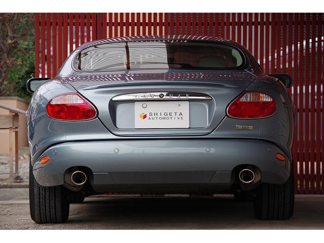 XK XK8 クラシック XK8 クラシック 当店ユーザー様買取車両 X100系最終モデル フルオリジナル 禁煙車 車庫保管車 天井張り直し済み REGNO GR-XII 純正17インチアルミ ドライブレコーダー 整備記録簿(8枚目)