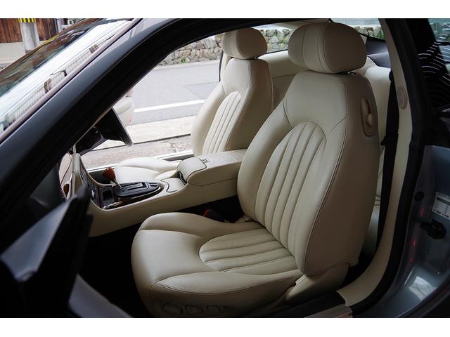 XK XK8 クラシック XK8 クラシック 当店ユーザー様買取車両 X100系最終モデル フルオリジナル 禁煙車 車庫保管車 天井張り直し済み REGNO GR-XII 純正17インチアルミ ドライブレコーダー 整備記録簿(28枚目)