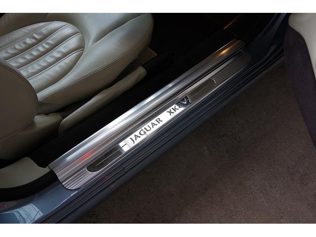 XK XK8 クラシック XK8 クラシック 当店ユーザー様買取車両 X100系最終モデル フルオリジナル 禁煙車 車庫保管車 天井張り直し済み REGNO GR-XII 純正17インチアルミ ドライブレコーダー 整備記録簿(36枚目)
