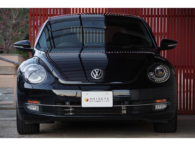 外装は気になる傷やへこみなどなく、大変良好な状態を維持しています。