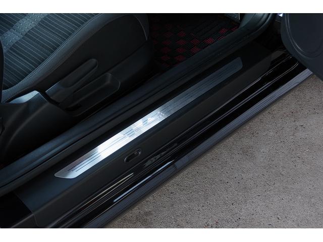 傷がつきがちなステップ周辺もご覧の通り美しい状態です。