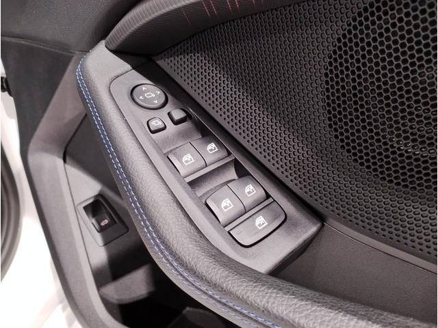 M135i xDrive 1オーナー セレクトPKG アダプティブサスペンション Mスポーツシート ヘッドアップディスプレイ HiFiスピーカー アクティブクルーズコントロール 306馬力 パドルシフト LEDヘッドライト(40枚目)