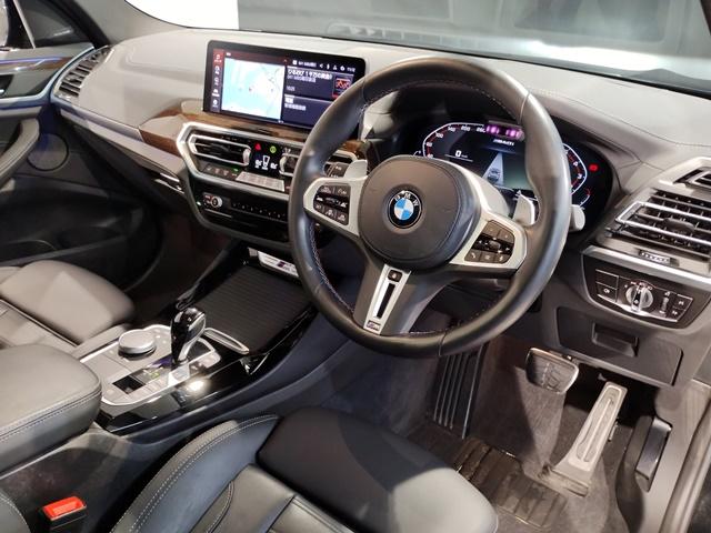 Ｍ４０ｉ　弊社下取車　後期ＬＣＩ　パノラマサンルーフ　ハーマンカードン　ブラックレザーシート　ランバーサポート　前後シートヒーター　直列６気筒　シートアジャスト　全周囲カメラ　Ｍブレーキ　３８７馬力　ＡＣＣ(12枚目)