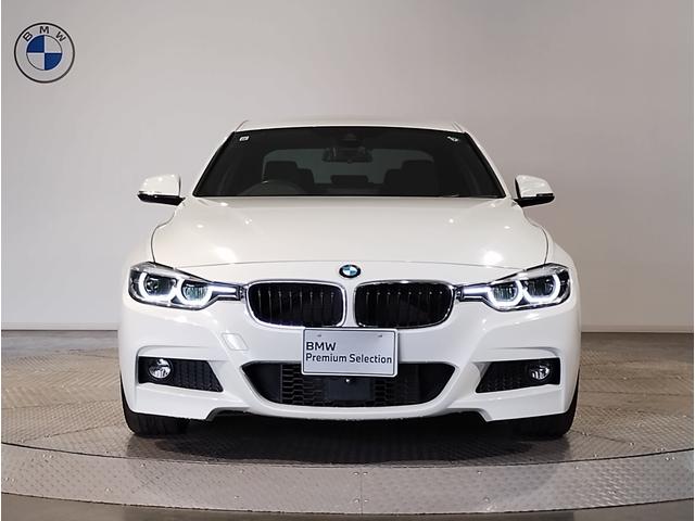 ３シリーズ ３２０ｉ　Ｍスポーツ　アクティブクルーズコントロール　１８インチＡＷ　バックカメラ　ＰＤＣセンサー　パドルシフト　ＬＥＤヘッドライト　社外地デジＴＶ　インテリジェントセーフティ　アルミペダル　ＨＤＤナビ（6枚目）