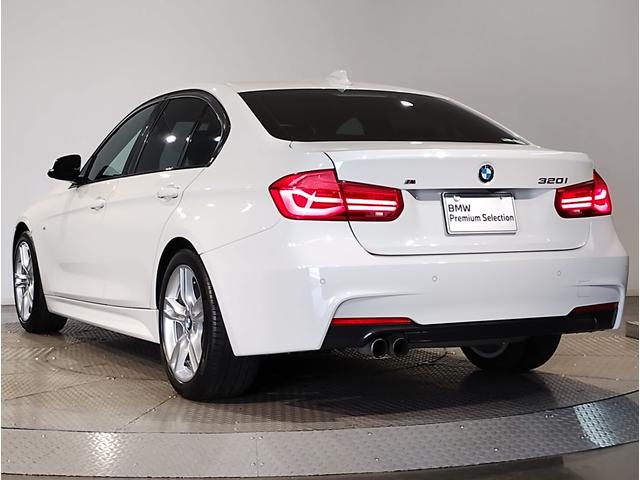３シリーズ ３２０ｉ　Ｍスポーツ　アクティブクルーズコントロール　１８インチＡＷ　バックカメラ　ＰＤＣセンサー　パドルシフト　ＬＥＤヘッドライト　社外地デジＴＶ　インテリジェントセーフティ　アルミペダル　ＨＤＤナビ（10枚目）