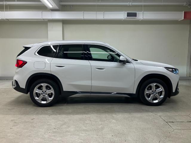 Ｘ１ ｘＤｒｉｖｅ　２０ｄ　ｘライン　弊社デモカー　ヴェガンザブラックレザー　アクティブクルーズコントロール　ヘッドアップディスプレイ　全周囲カメラ　ＰＤＣセンサー　１８インチＡＷ　シートヒーター　カーブドディスプレイ　アンビエントライト（23枚目）