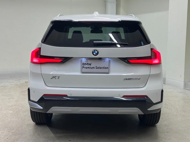 Ｘ１ ｘＤｒｉｖｅ　２０ｄ　ｘライン　弊社デモカー　ヴェガンザブラックレザー　アクティブクルーズコントロール　ヘッドアップディスプレイ　全周囲カメラ　ＰＤＣセンサー　１８インチＡＷ　シートヒーター　カーブドディスプレイ　アンビエントライト（30枚目）