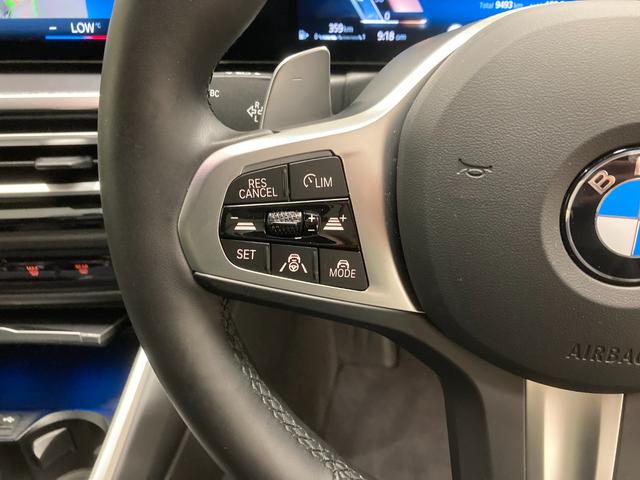 ３シリーズ ３１８ｉ　Ｍスポーツ　エディションシャドー　弊社デモカー　禁煙車　特別仕様車　ブラックキドニーグリル　ＯＰ１９インチＡＷ　カーブドディスプレイ　ヘッドアップディスプレイ　全周囲カメラ　アクティブクルーズコントロール　ＬＥＤヘッドライト（13枚目）