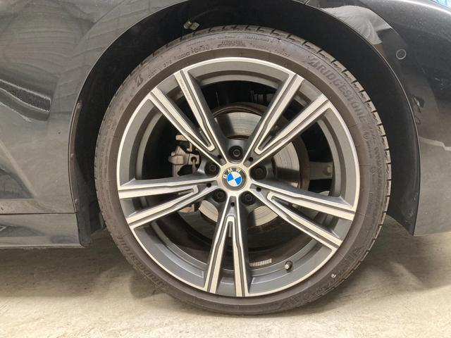３シリーズ ３１８ｉ　Ｍスポーツ　エディションシャドー　弊社デモカー　禁煙車　特別仕様車　ブラックキドニーグリル　ＯＰ１９インチＡＷ　カーブドディスプレイ　ヘッドアップディスプレイ　全周囲カメラ　アクティブクルーズコントロール　ＬＥＤヘッドライト（73枚目）
