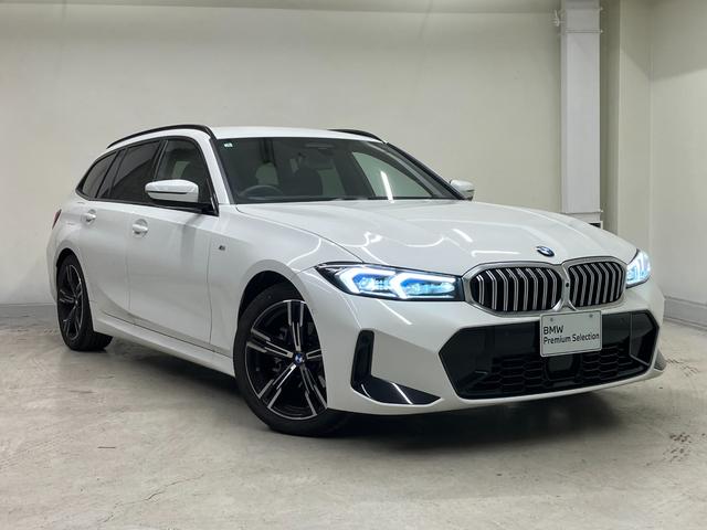 ３シリーズ ３１８ｉツーリング　Ｍスポーツ　弊社デモカー　２ｎｄＬＣＩモデル　Ｄ型ハンドル　アクティブクルーズコントロール　ヘッドアップディスプレイ　電動リアゲート　１８インチＡＷ　カーブドディスプレイ　パドルシフト　アンビエントライト（33枚目）