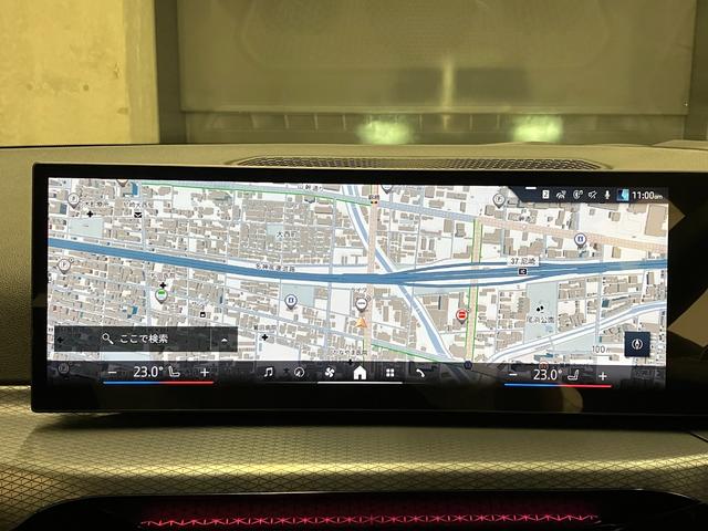 ３シリーズ ３１８ｉツーリング　Ｍスポーツ　弊社デモカー　２ｎｄＬＣＩモデル　Ｄ型ハンドル　アクティブクルーズコントロール　ヘッドアップディスプレイ　電動リアゲート　１８インチＡＷ　カーブドディスプレイ　パドルシフト　アンビエントライト（48枚目）