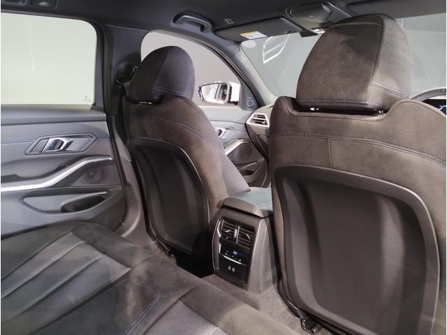３シリーズ ３２０ｄ　ｘＤｒｉｖｅツーリング　Ｍスポーツ　後期モデル　カーブドディスプレイ　ヘッドアップディスプレイ　全周囲カメラ　シートヒーター　電動リアゲート　電動リアゲート　アクティブクルーズコントロール　パドルシフト　ＰＤＣセンサー前後（64枚目）