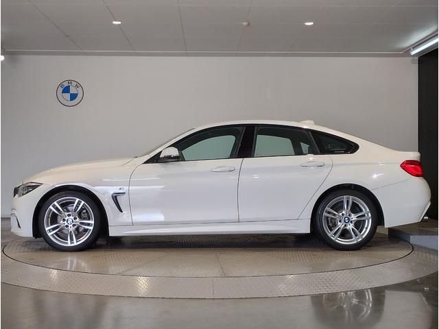 ４シリーズ ４２０ｉグランクーペ　Ｍスポーツ　ワンオーナー車　コンフォートアクセス　シートヒーター　アルカンターラシート　アダプティブＬＥＤヘッドライト　アクティブクルーズコントロール　ＰＤＣセンサー前後　パドルシフト　１８インチＡＷホイール（9枚目）