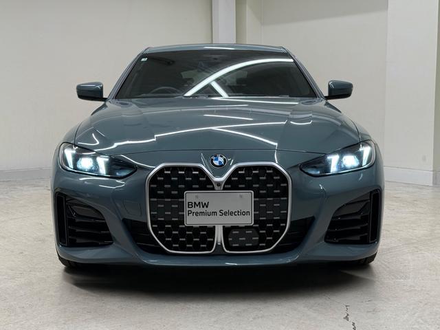 4シリーズ 420d xDriveグランクーペ Mスポーツ 元デモカー サウンドPKG 全周囲カメラ アクティブクルーズ Harman/Kardon アンビエントライト カーブドディスプレイ ワイヤレス充電 電動シート シートヒーター インテリジェントセーフ(6枚目)