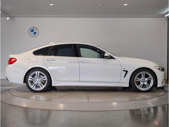 4シリーズ 420iグランクーペ Mスポーツ アダプティブLEDヘッドライト 電動メモリーシート 電動リアゲート アクティブクルーズコントロール 18インチAW パドルシフト アルカンターラシート PDCセンサー前後 レーンチェンジウォーニング(31枚目)