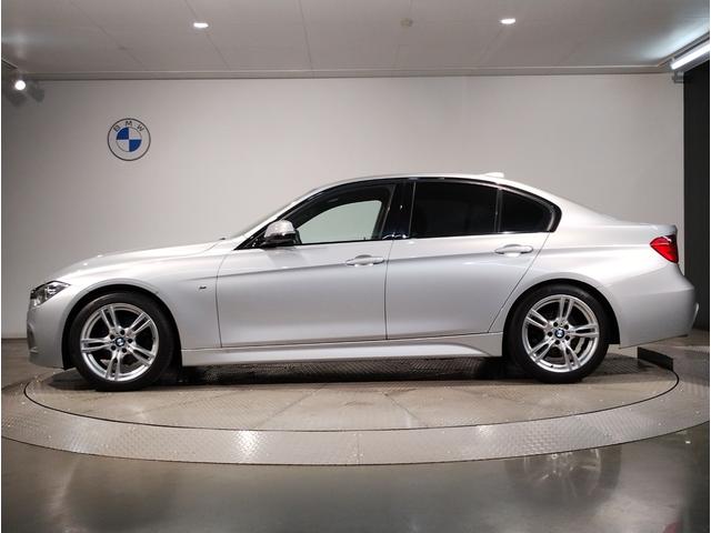 3シリーズ 320i Mスポーツ ワンオーナー車 クルーズコントロール パドルシフト 電動シート バックカメラ PDCセンサー 衝突軽減ブレーキ 純正18インチAW LEDヘッドライト Bluetoothオーディオ 車線逸脱警告(9枚目)