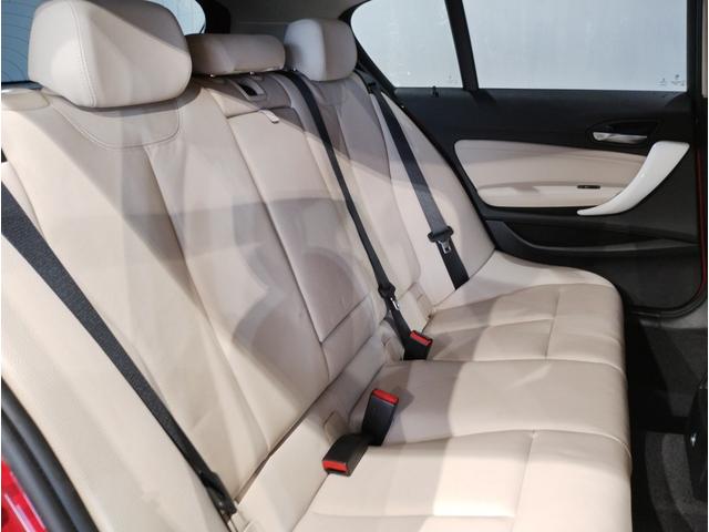 1シリーズ 118i ファッショニスタ 特別仕様車 オイスターレザー シートヒーター コンフォートPKG アクティブクルーズ ドライビングアシスト リヤビューカメラ CD DVD 専用17インチAW ミラー内蔵型ETC F20(14枚目)