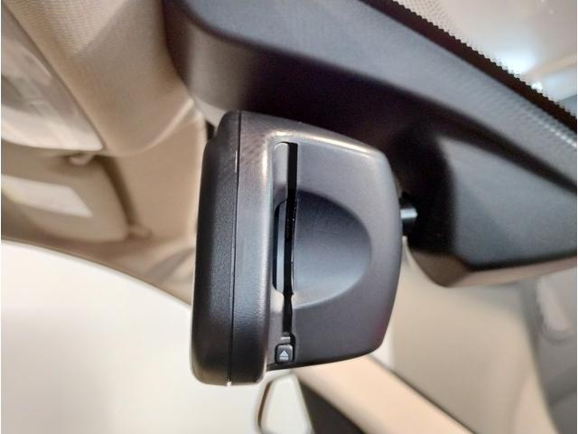 1シリーズ 118i ファッショニスタ 特別仕様車 オイスターレザー シートヒーター コンフォートPKG アクティブクルーズ ドライビングアシスト リヤビューカメラ CD DVD 専用17インチAW ミラー内蔵型ETC F20(44枚目)