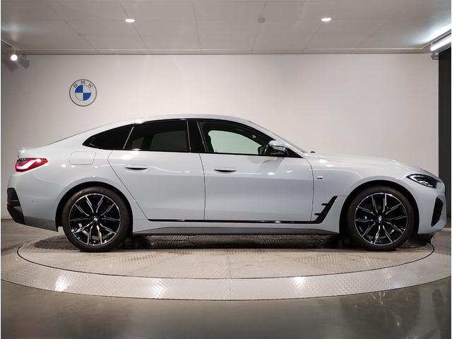 4シリーズ 420iグランクーペ Mスポーツ ワンオーナー車 ファストトラックPKG MスポーツシートPKG ハーマンカードンスピーカー OP19インチAW アダプティブMサスペンション ブラックレザーシート サウンドPKG シートヒーター(8枚目)