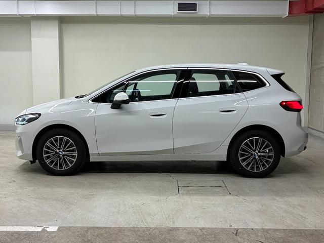 2シリーズ 218iアクティブツアラー エクスクルーシブ 弊社デモレンタカー ヴェガンザブラックレザー シートヒーター 全周囲カメラ PDCセンサー 17インチAW アクティブクルーズコントロール ヘッドアップディスプレイ 電動リアゲート(9枚目)