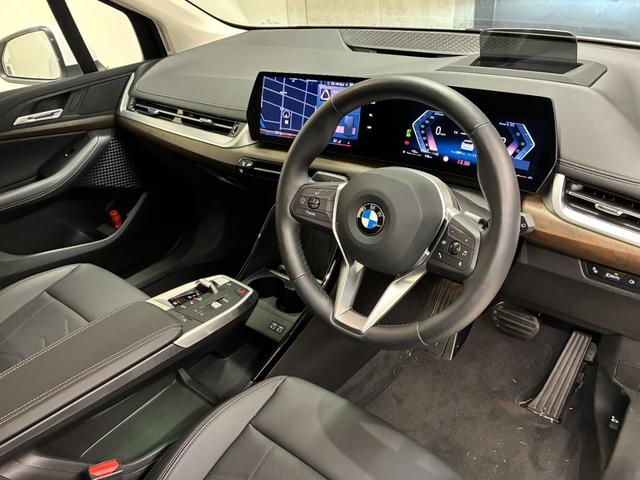 2シリーズ 218iアクティブツアラー エクスクルーシブ 弊社デモレンタカー ヴェガンザブラックレザー シートヒーター 全周囲カメラ PDCセンサー 17インチAW アクティブクルーズコントロール ヘッドアップディスプレイ 電動リアゲート(29枚目)