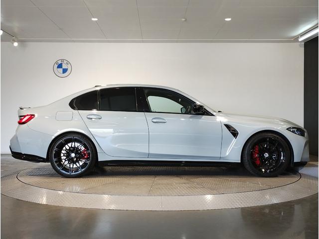 Ｍ３ Ｍ３セダン　コンペティション　Ｍ　ｘＤｒｉｖｅ　ワンオーナー　ブラックレザー　レーザーライト　ハーマンカードンスピーカー　全周囲カメラ　シートヒーター　カーブドディスプレイ　フルセグＴＶ　アクティブクルーズコントロール　ヘッドアップディスプレイ（8枚目）