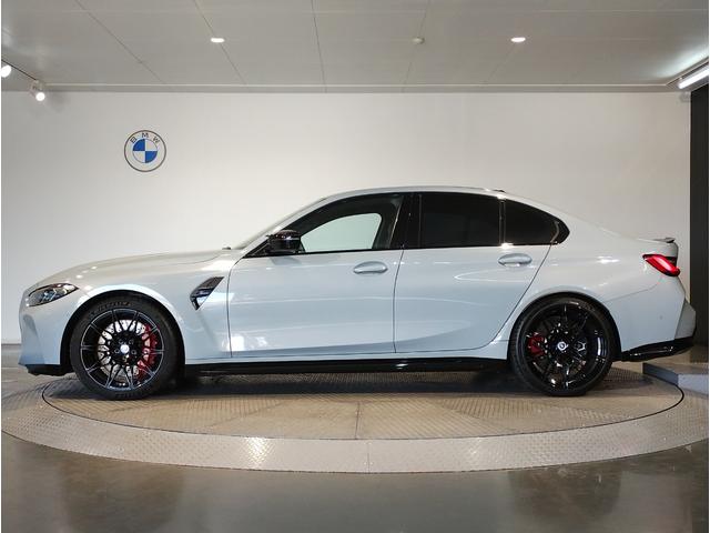 Ｍ３ Ｍ３セダン　コンペティション　Ｍ　ｘＤｒｉｖｅ　ワンオーナー　ブラックレザー　レーザーライト　ハーマンカードンスピーカー　全周囲カメラ　シートヒーター　カーブドディスプレイ　フルセグＴＶ　アクティブクルーズコントロール　ヘッドアップディスプレイ（9枚目）