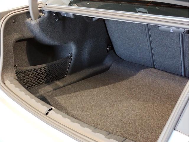 Ｍ３ Ｍ３セダン　コンペティション　Ｍ　ｘＤｒｉｖｅ　ワンオーナー　ブラックレザー　レーザーライト　ハーマンカードンスピーカー　全周囲カメラ　シートヒーター　カーブドディスプレイ　フルセグＴＶ　アクティブクルーズコントロール　ヘッドアップディスプレイ（26枚目）