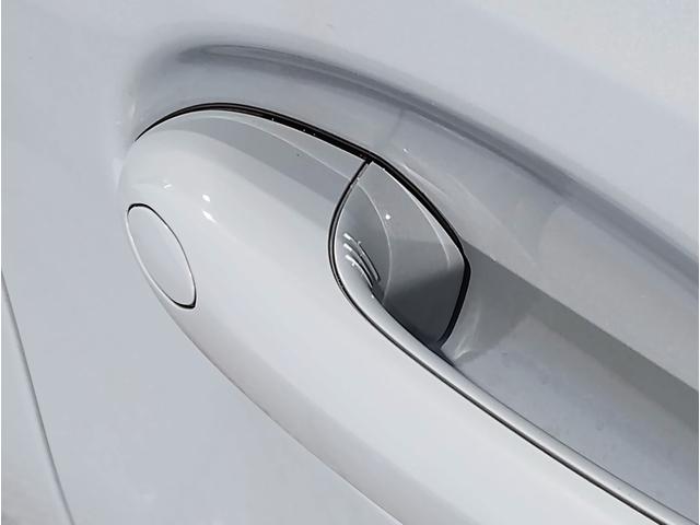 Ｍ３ Ｍ３セダン　コンペティション　Ｍ　ｘＤｒｉｖｅ　ワンオーナー　ブラックレザー　レーザーライト　ハーマンカードンスピーカー　全周囲カメラ　シートヒーター　カーブドディスプレイ　フルセグＴＶ　アクティブクルーズコントロール　ヘッドアップディスプレイ（30枚目）